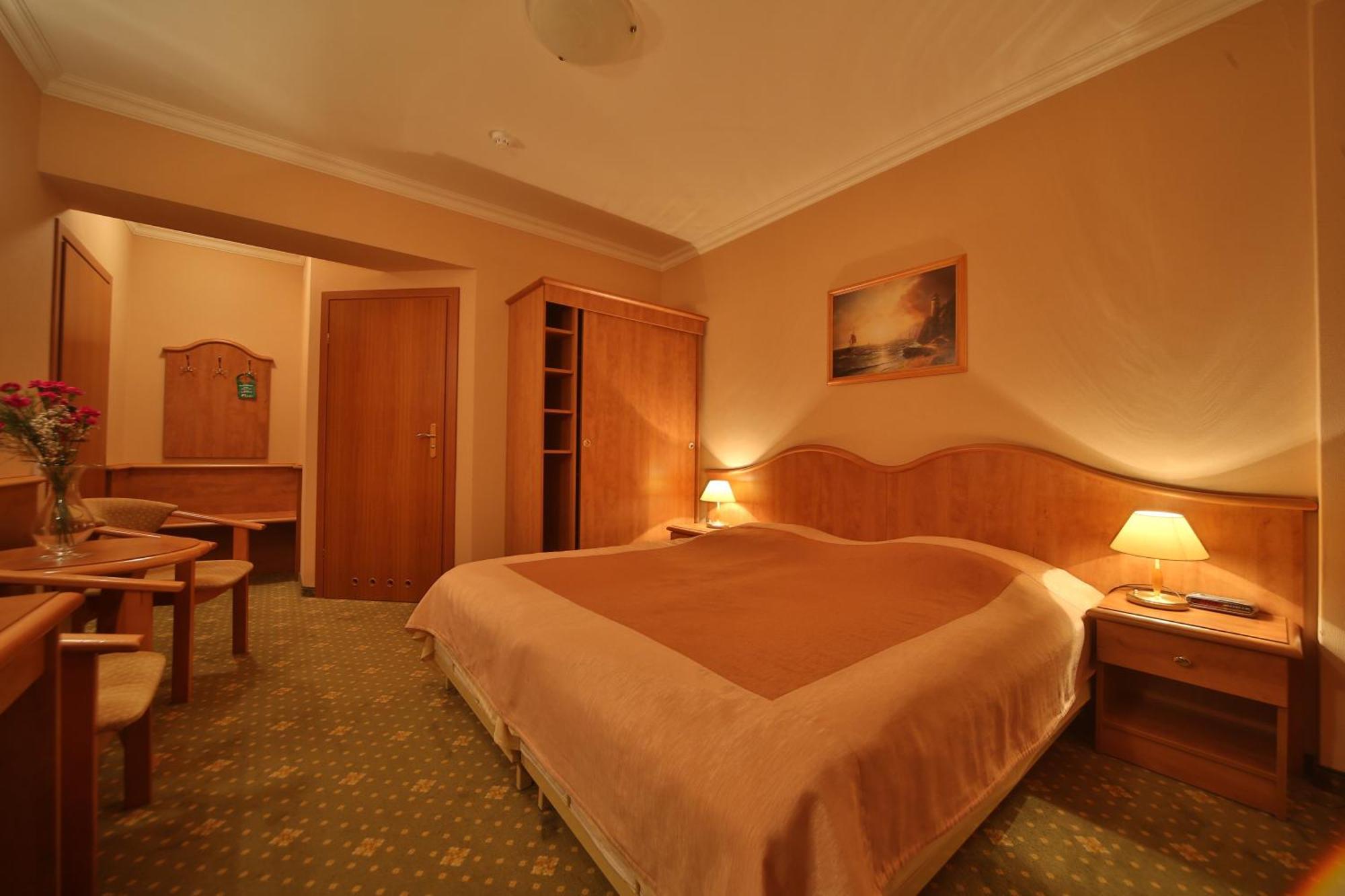 Hotel Polaris III Swinoujscie Bagian luar foto