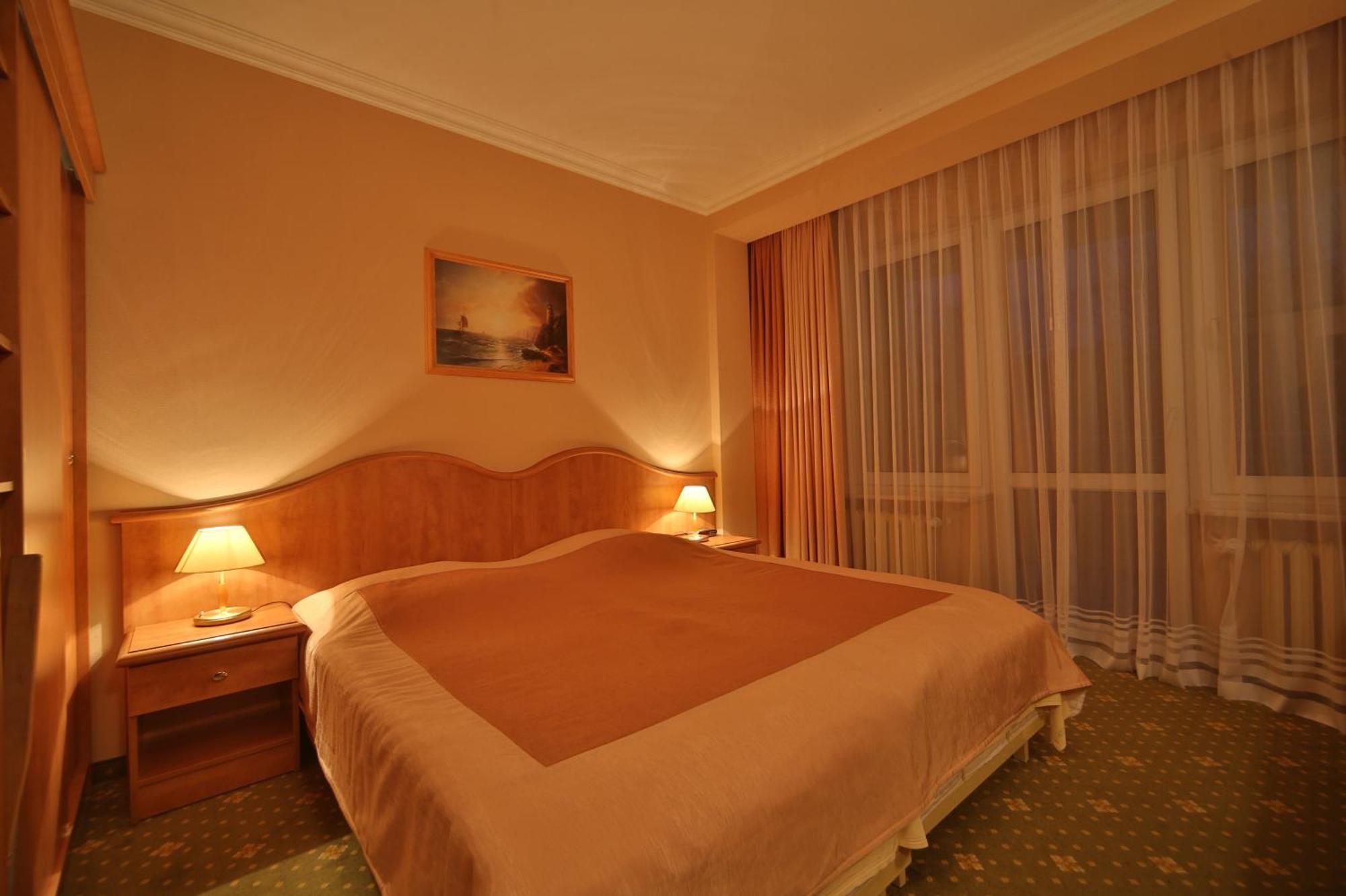 Hotel Polaris III Swinoujscie Bagian luar foto