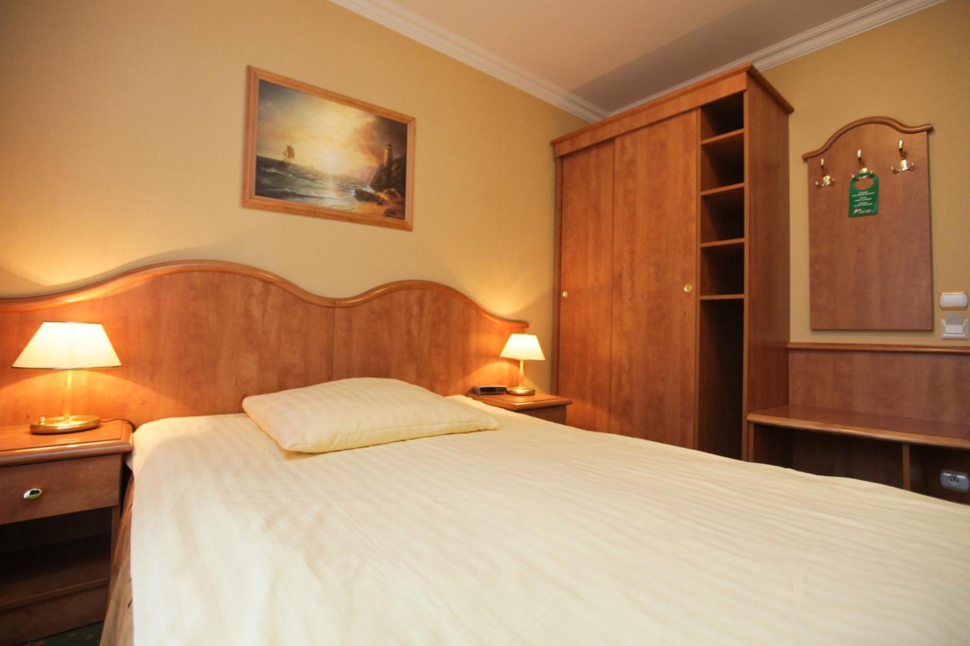 Hotel Polaris III Swinoujscie Bagian luar foto