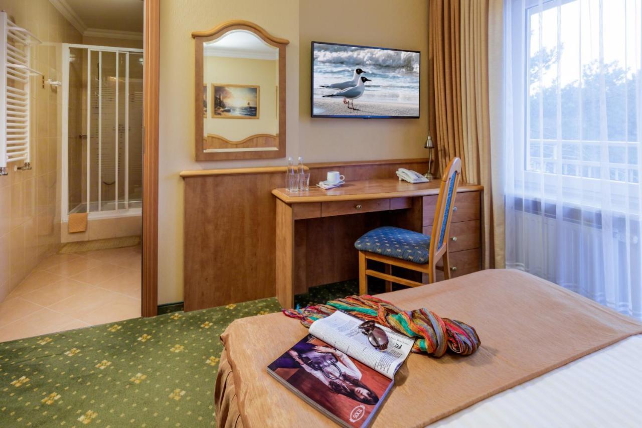 Hotel Polaris III Swinoujscie Bagian luar foto