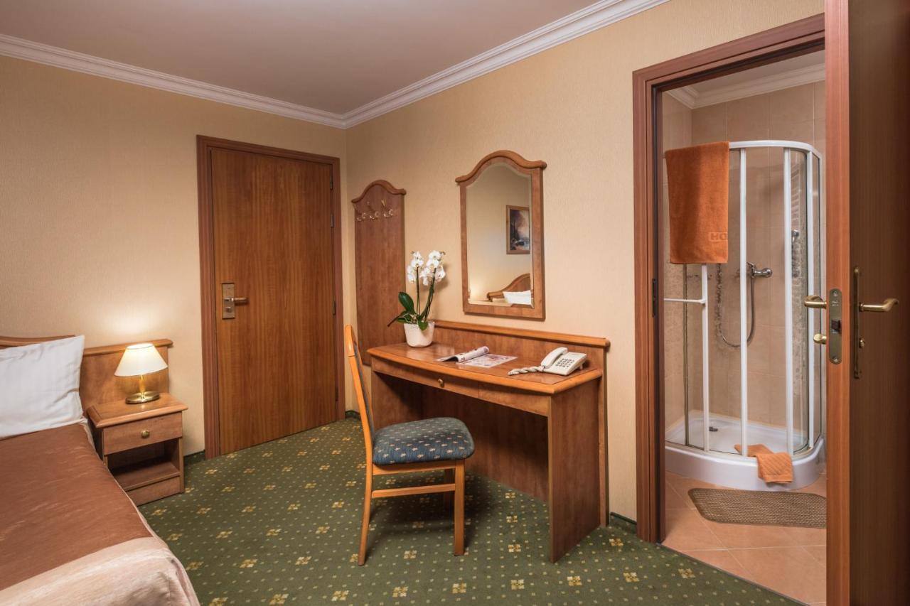 Hotel Polaris III Swinoujscie Bagian luar foto