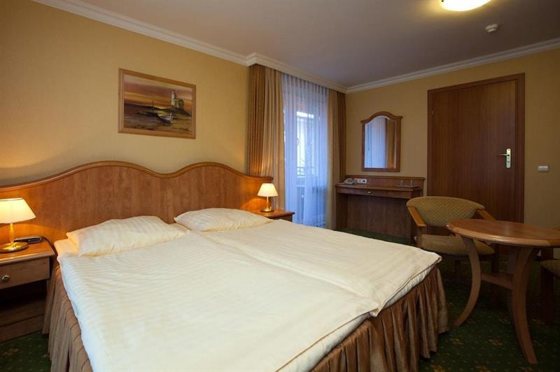 Hotel Polaris III Swinoujscie Bagian luar foto