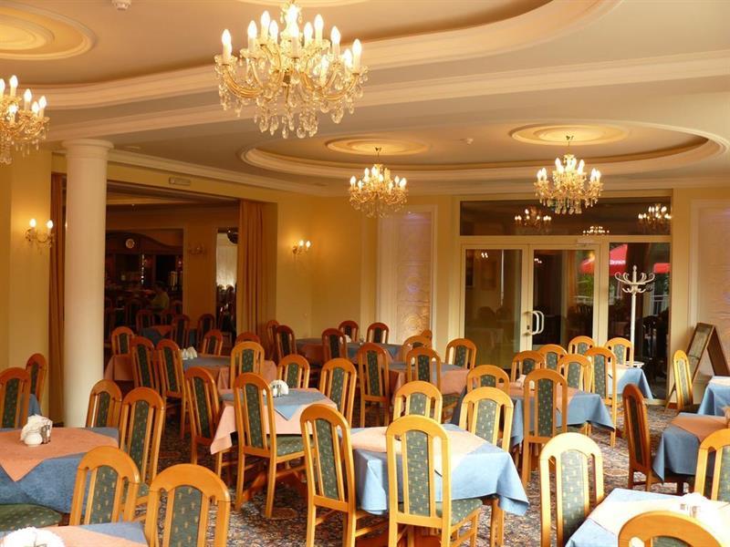 Hotel Polaris III Swinoujscie Bagian luar foto